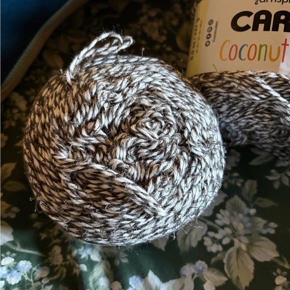Caron Coconut Cakes Yarn 2 cakes in Licorice really soft cotton, limited edition - Picture 4 of 4